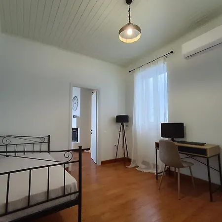 Apartment Brondel's Timeless Penthouse Corfu (city)
